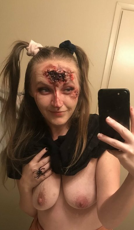 spitinmymouth420 pornostar nette bild