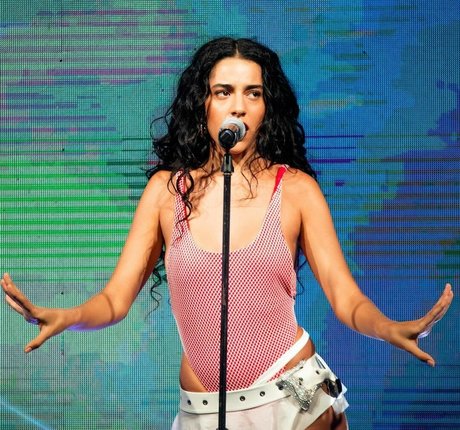 schöne titten nur fans kunst porno bild