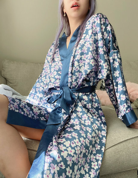 alicebynight nacktheit kunst galerien