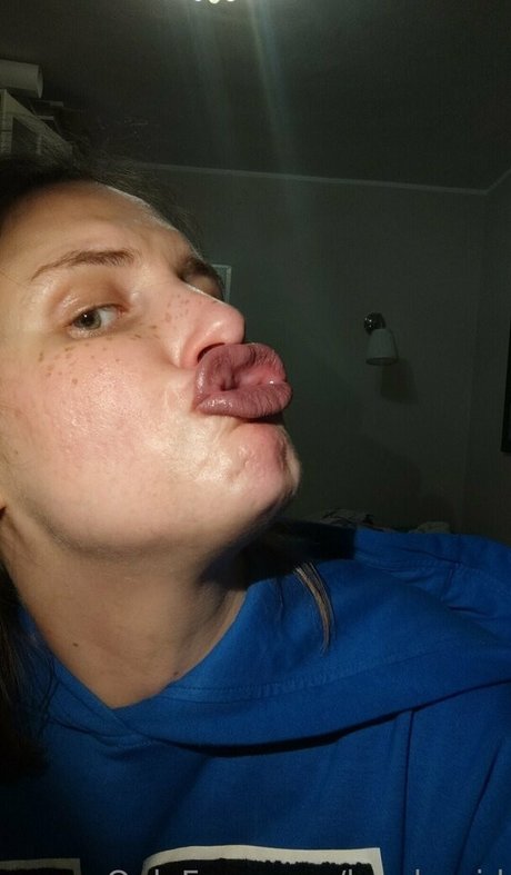 lucylumid nacktheit pornografische foto