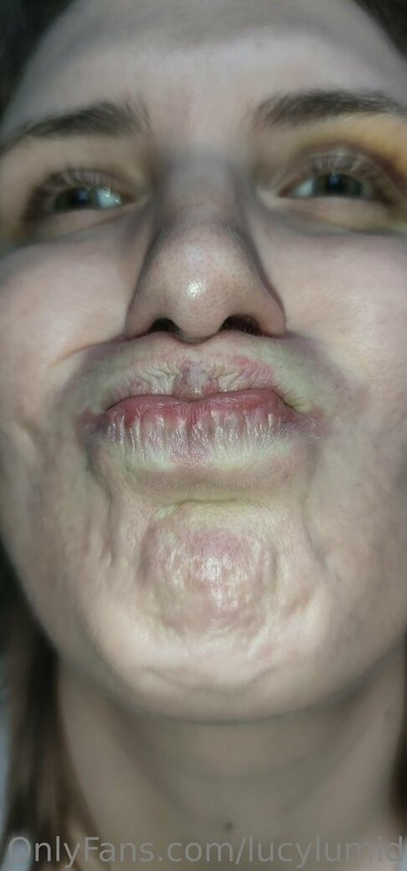 lucylumid freie nackt bild