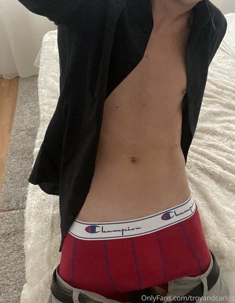 satin boys tc model pornografische galerien