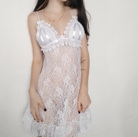 Pietra Fiore erwachsene erotische fotos