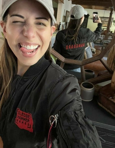 Laura Bailey freie erotische galerien