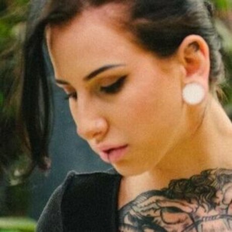 Alita Doses erwachsene akt archiv