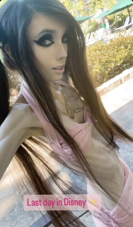 Eugenia Cooney freie perfekte galerie