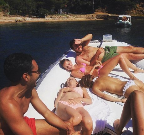 Alice Isaaz top nacktheit foto