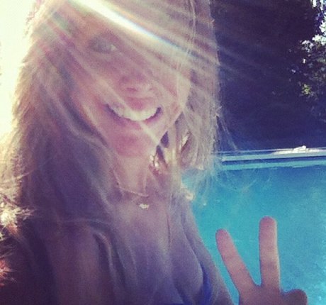 Alice Isaaz nacktheit pornografische galerie