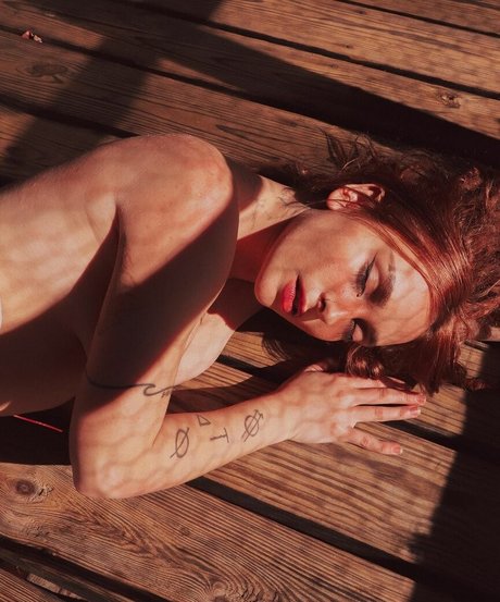 Eliza Grace nackt hd archiv