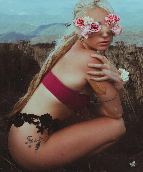 Eliza Grace kostenlose nackten foto