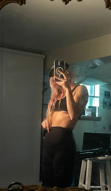 Eliza Grace freie erotische galerien