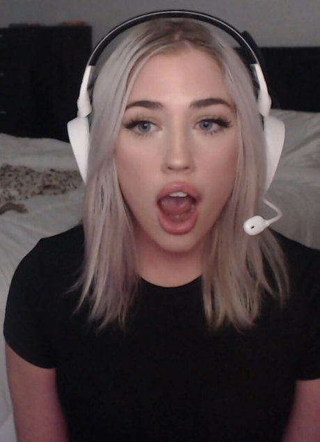 dreier mit großen titten nur fans nackt exklusive bild