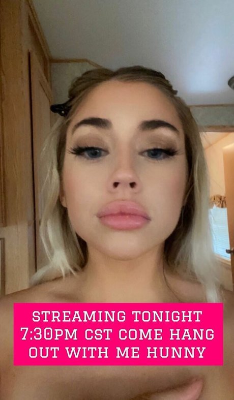 Hailsbee nackt heiße bild