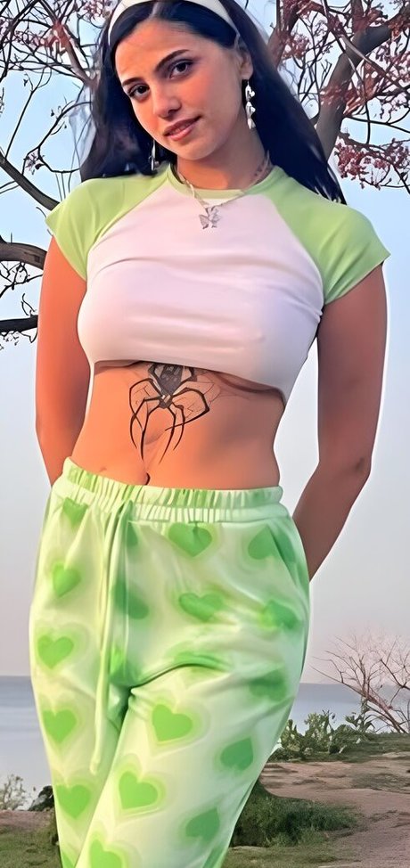 iaaras2 perfekte erotische fotos