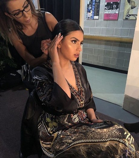 Mays Benatti kostenlose nackten galerien