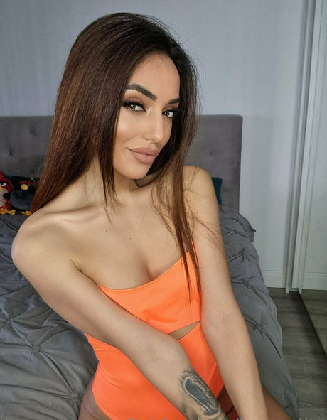 lorenpetite nackte bilder