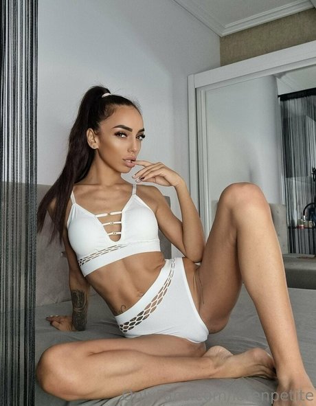 lorenpetite freie nacktheit foto