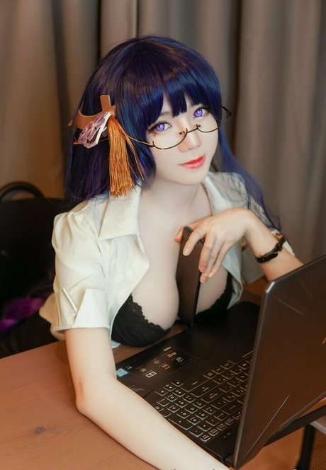 iamdorasnowfree nackt schöne foto