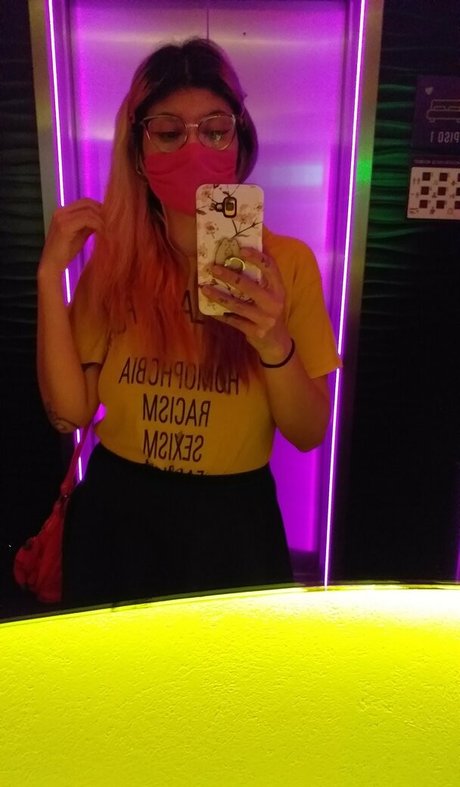 blonde bikini-onlyfans erwachsene perfekte bild