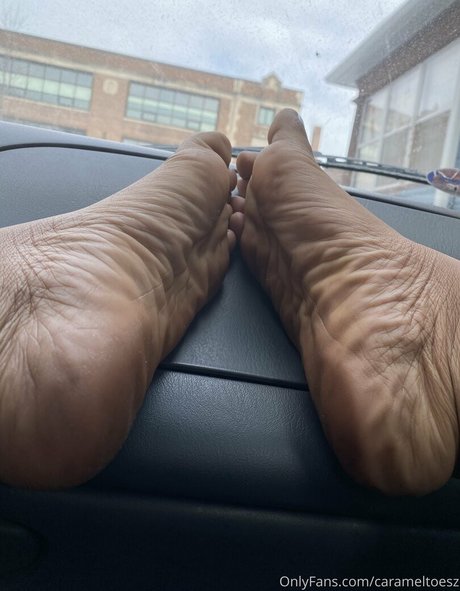 Carameltoesz nackt perfekte bilder