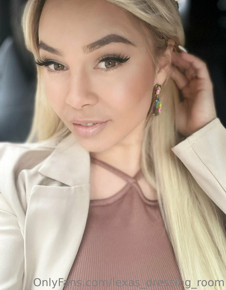 lexas dressing room top pornostar fotos