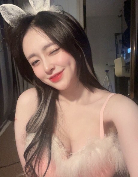 aus onlyfans heiße nackt bild