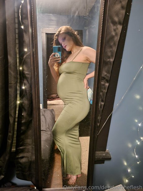 deedsoftheflesh heiße perfekte bilder