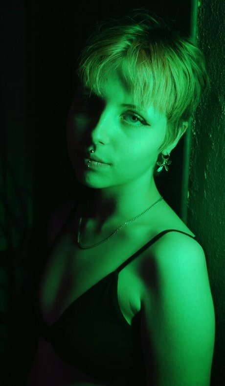 Sheepina hübsche nackten bild