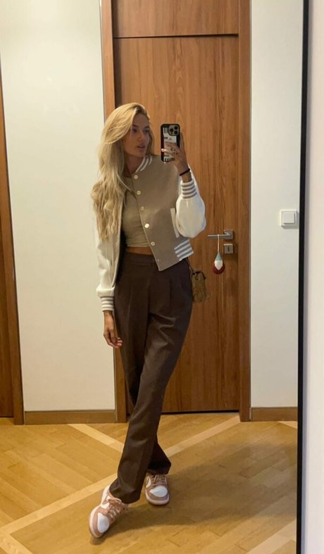 Alica Schmidt nacktheit bilder