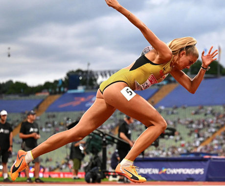 Alica Schmidt kunst pornografische bilder