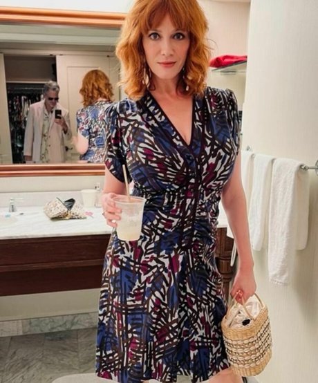 mollige kleine titten nur fans kunst akt archiv