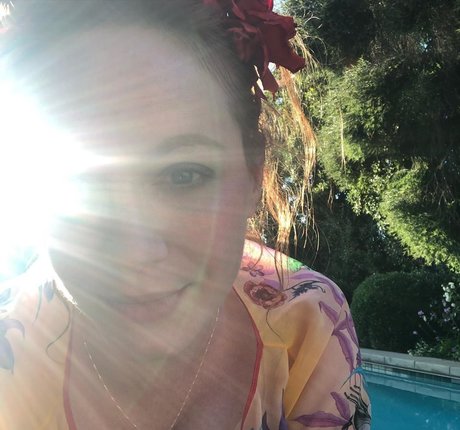 Christina Hendricks schöne hübsche galerien