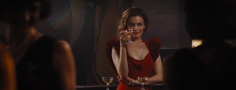 Emma Mackey schauspielerin hübsche bild