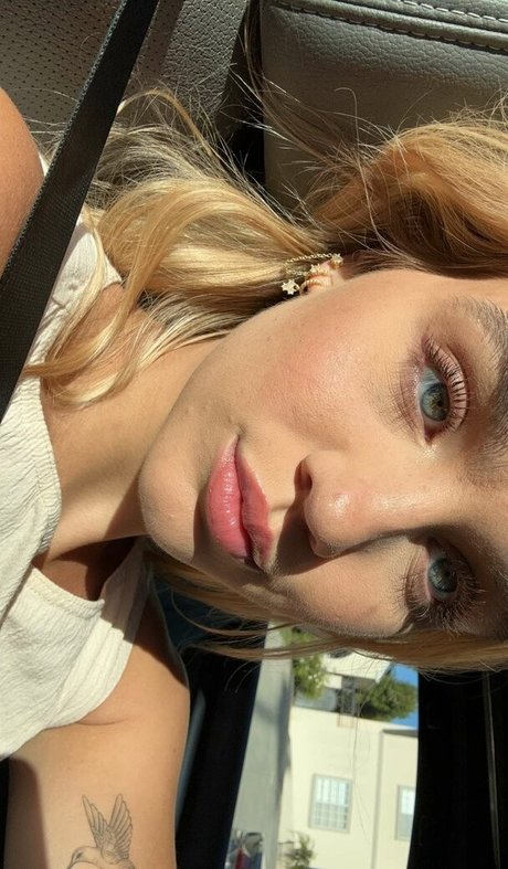 shemale cumshot onlyfans hd kunst bilder