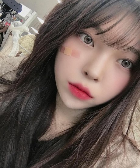 asiatische nackte onlyfans freie nackten foto