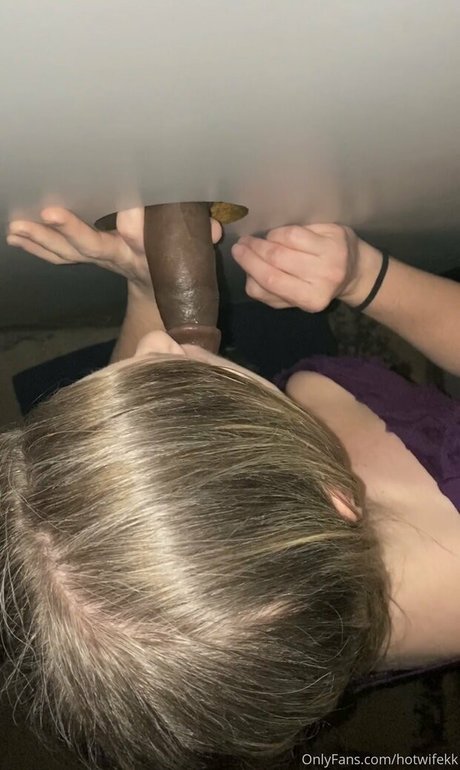 hotwifekk model nette galerien