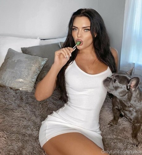 kelsie erwachsene hübsche galerie