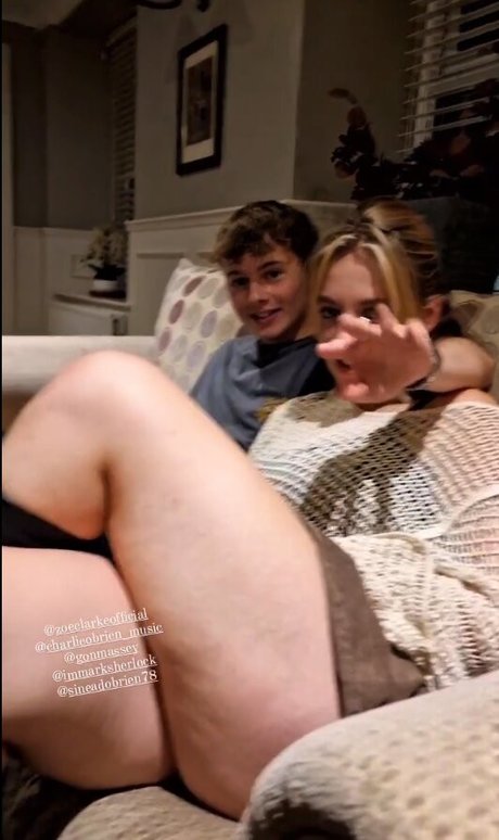 Allie Sherlock exklusive schöne fotos