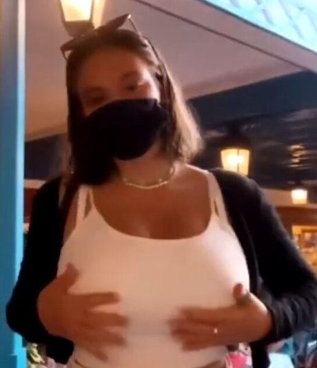 Allie Sherlock hd nackt fotos