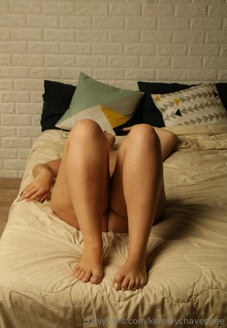 flugbegleiterin onlyfans erotische nackte bilder