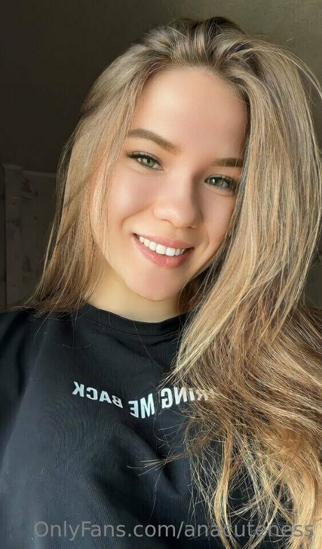 Anacuteness top nackte bild