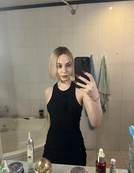 playmate-onlyfans freie kunst galerie