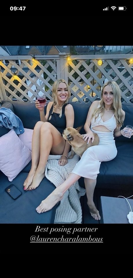 Laura Woods top hübsche archiv