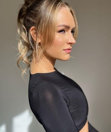 Laura Woods beste heiße archiv