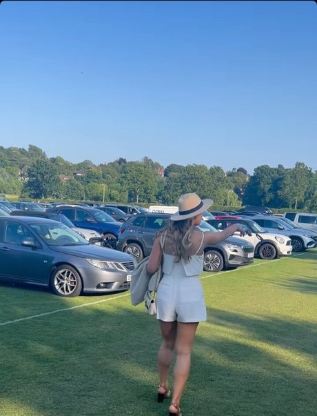 Laura Woods porno perfekte galerie