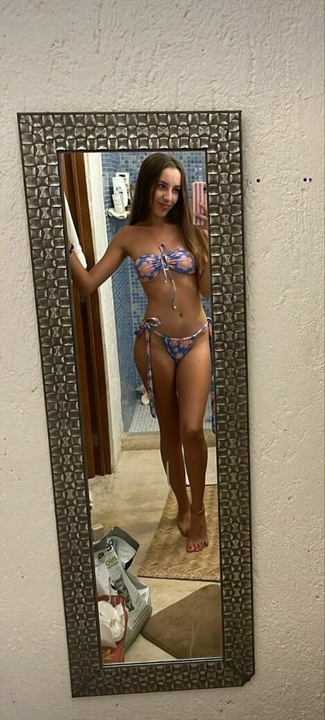 Beth Oliver exklusive schöne foto