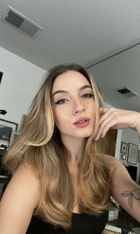 Novaleesi sexy nette foto