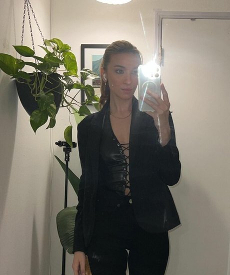 Novaleesi schöne porno galerien