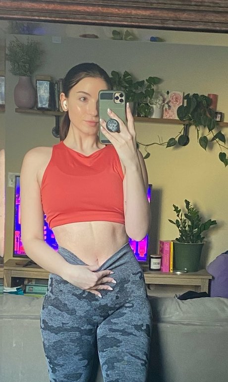 Novaleesi exklusive pornographische bild