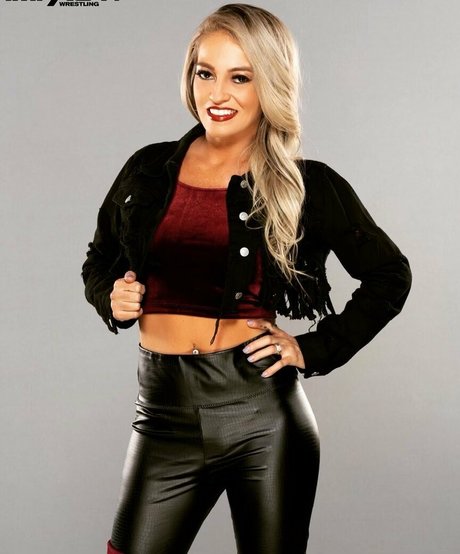 Alisha Edwards hübsche hd galerien